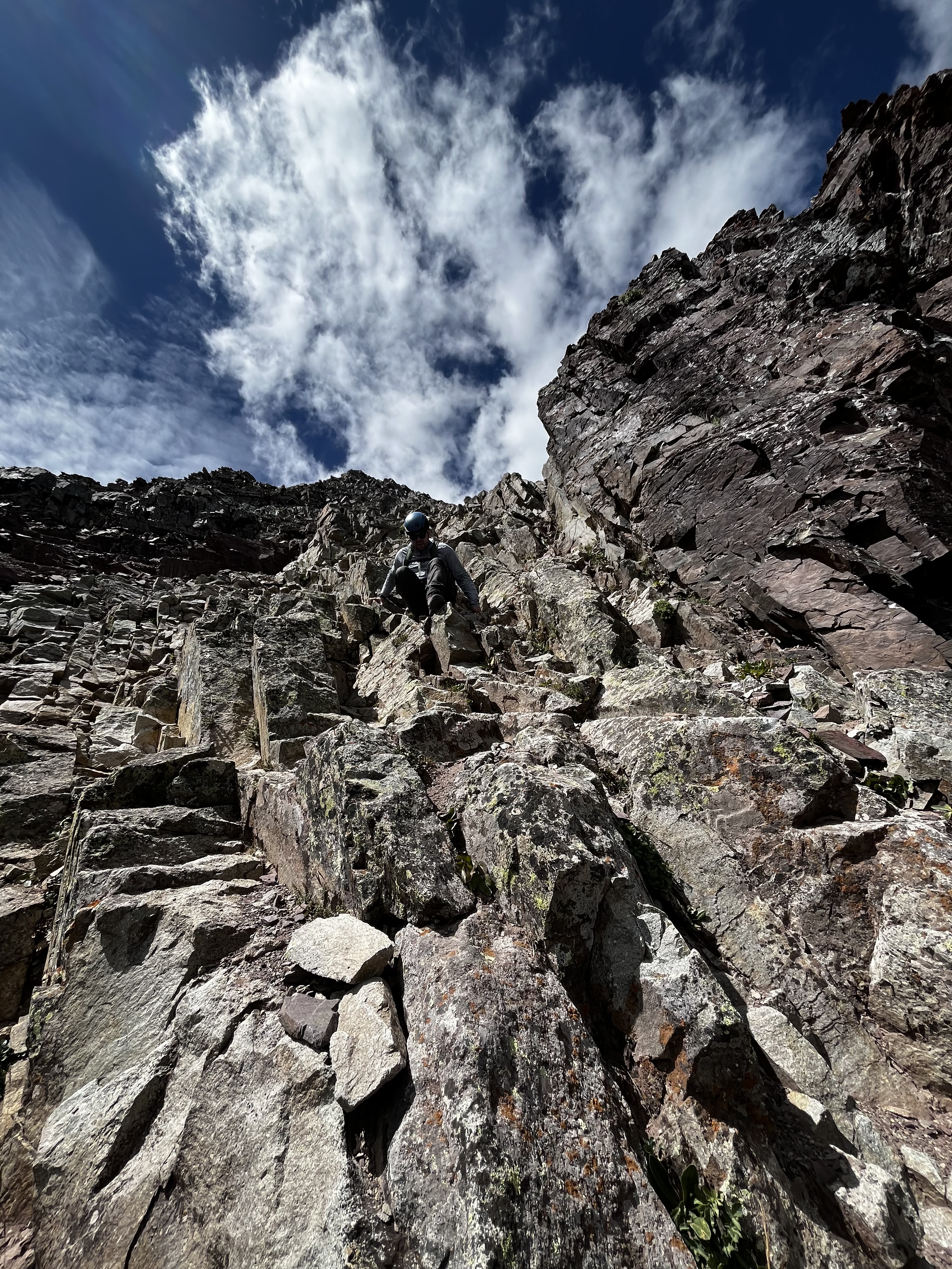 Descending on 4th class rock